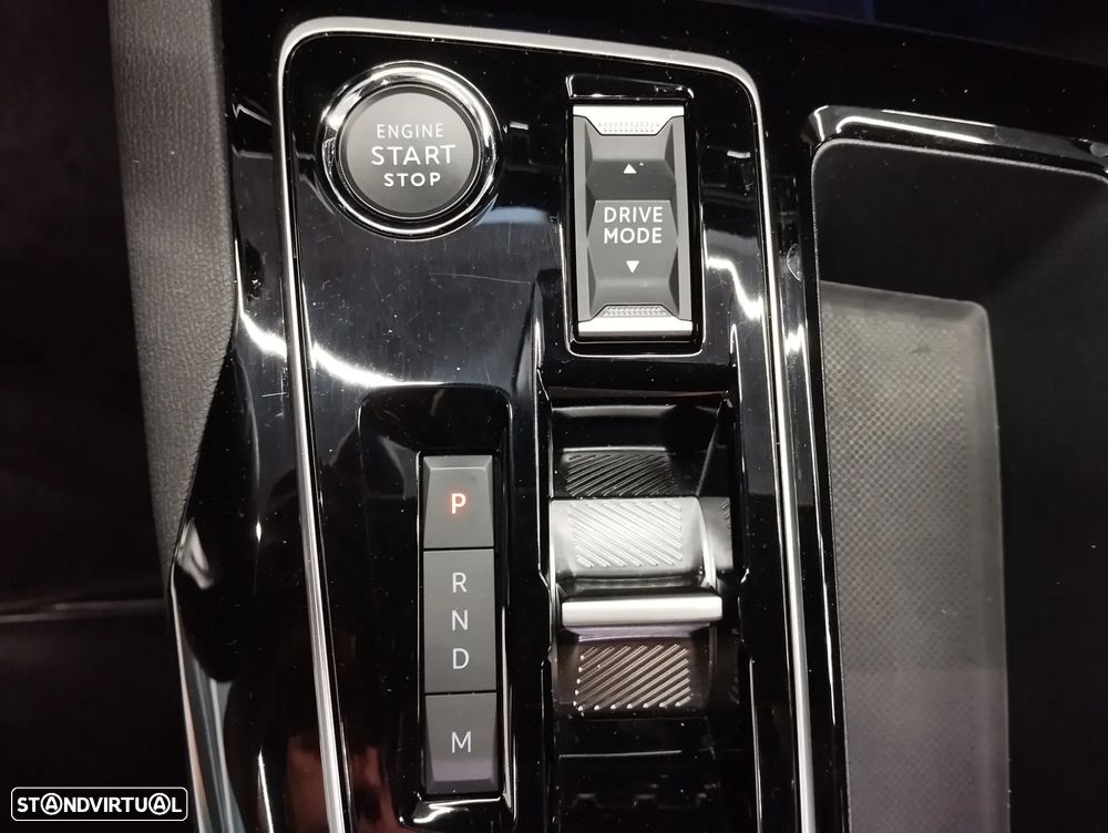 Peugeot 5008 1.2 PureTech Allure EAT8 - 37