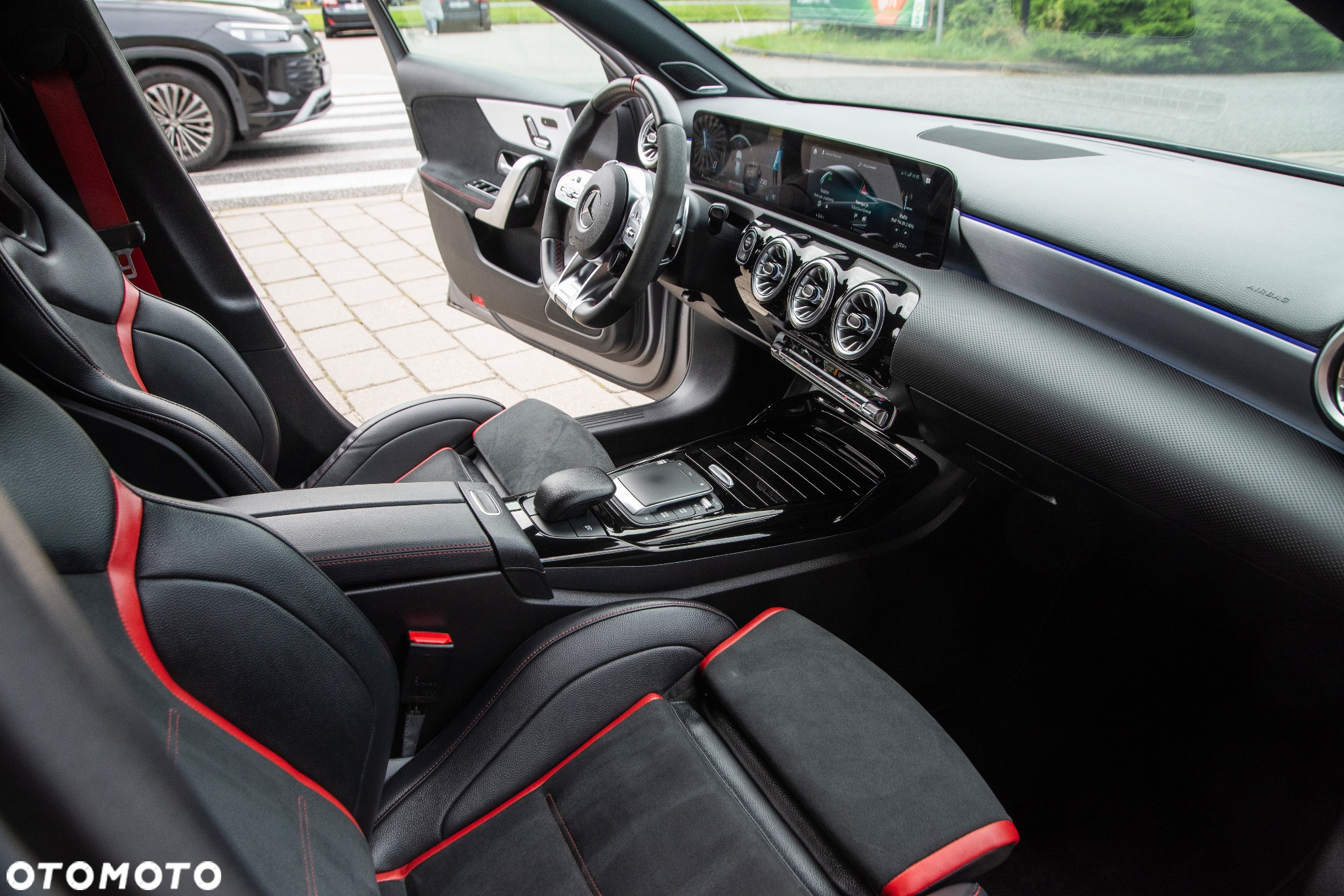 Mercedes-Benz Klasa A 45 S AMG 4-Matic 8G-DCT - 25