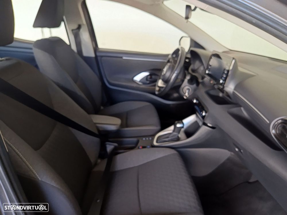 Toyota Yaris 1.5 HDF Comfort Plus - 30