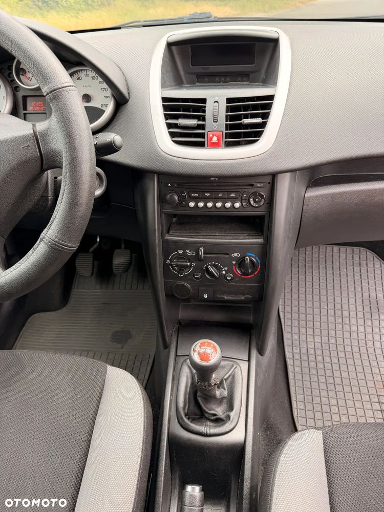 Peugeot 207 1.4 Trendy - 4