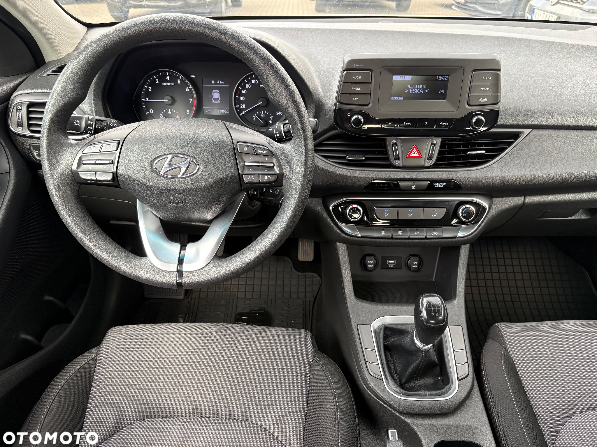 Hyundai i30 1.5 DPI Classic + - 16