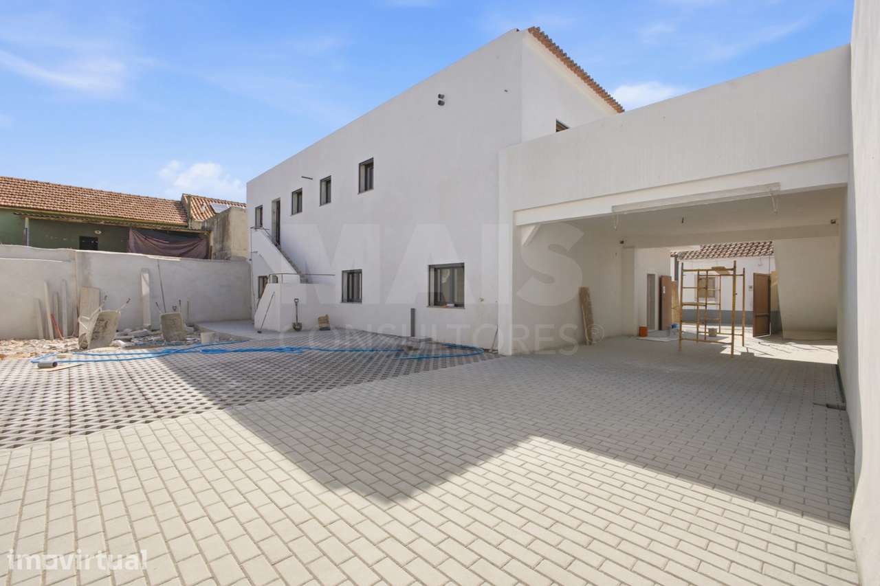 Apartamento T2 novo com quintal e estacionamento - Grande imagem: 4/16