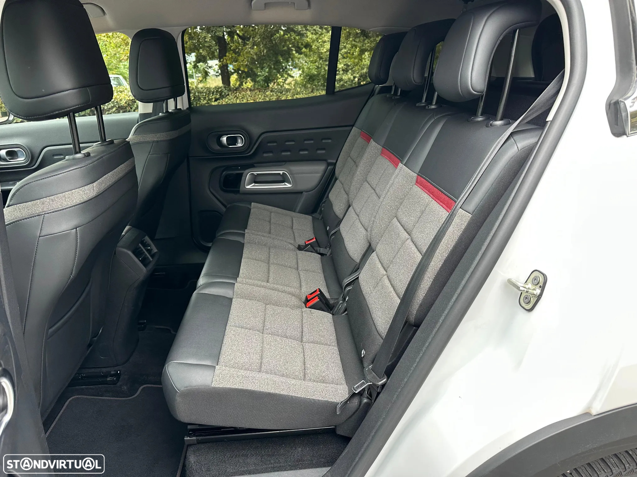 Citroën C5 Aircross 1.6 Hybrid C-Series e-EAT8 - 21