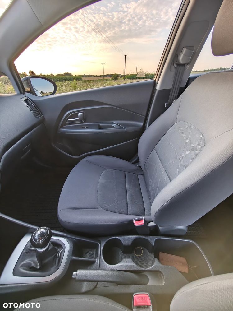 Kia Rio 1.2 Edition 7 - 15