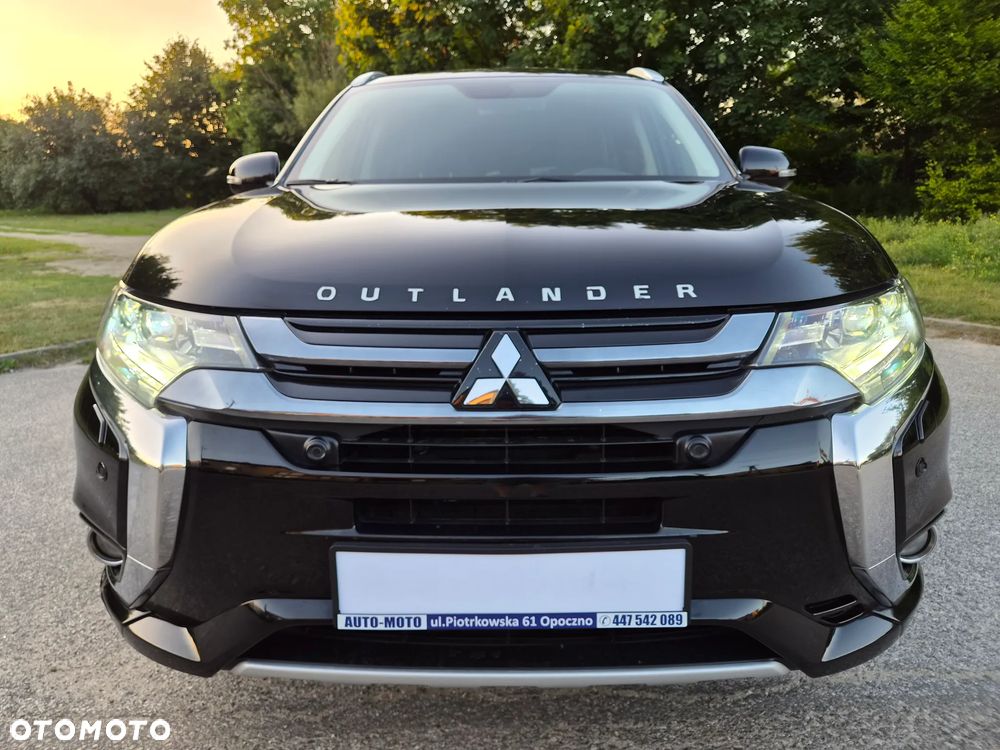 Mitsubishi Outlander - 40