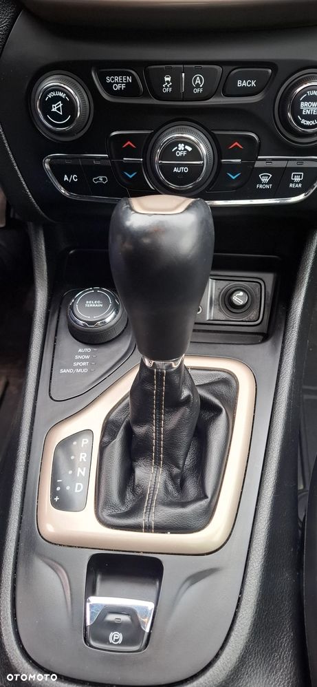 Jeep Cherokee 2.0 MJD Active Drive I Limited - 22