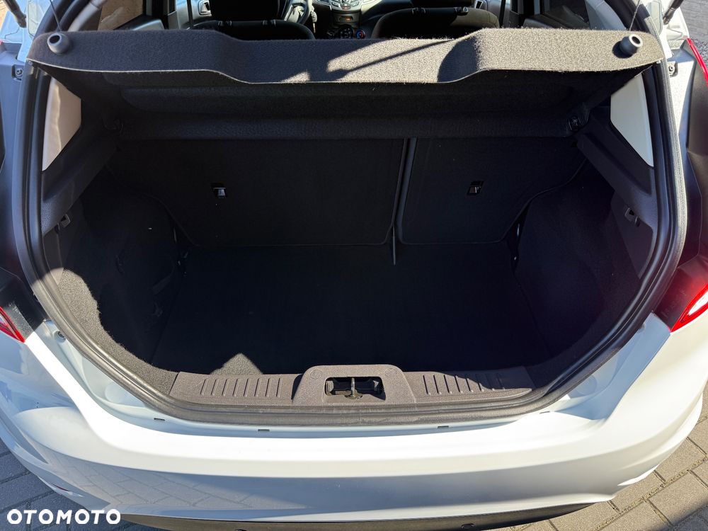 Ford Fiesta - 11