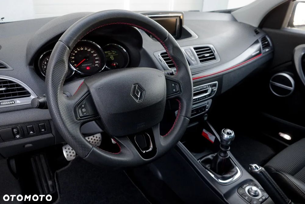 Renault Megane GT 220 - 18