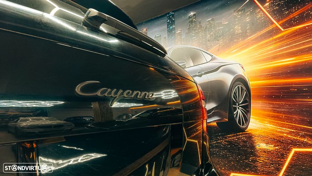 Porsche Cayenne Tiptronic S - 14