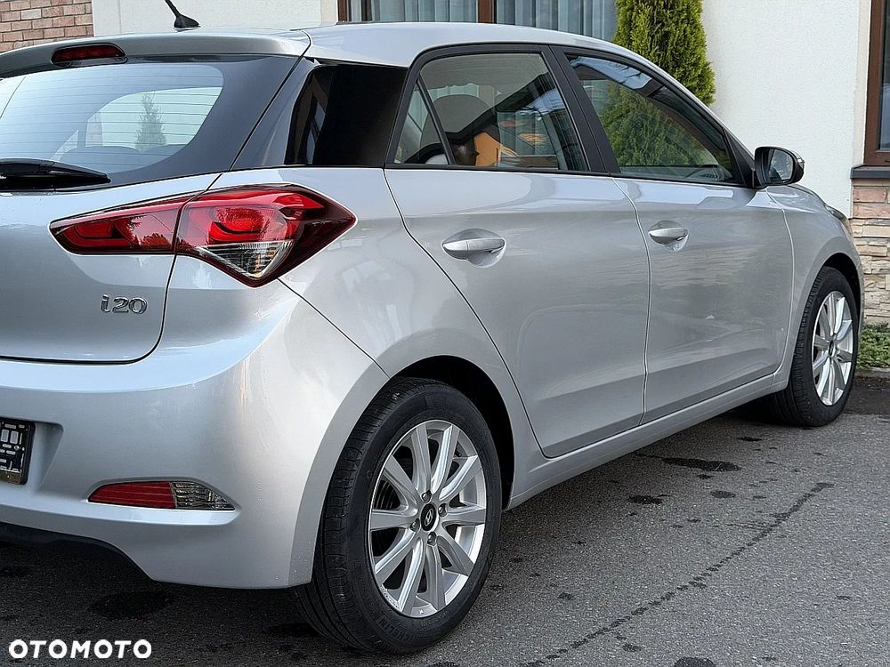 Hyundai i20 blue 1.2 YES Silver - 31
