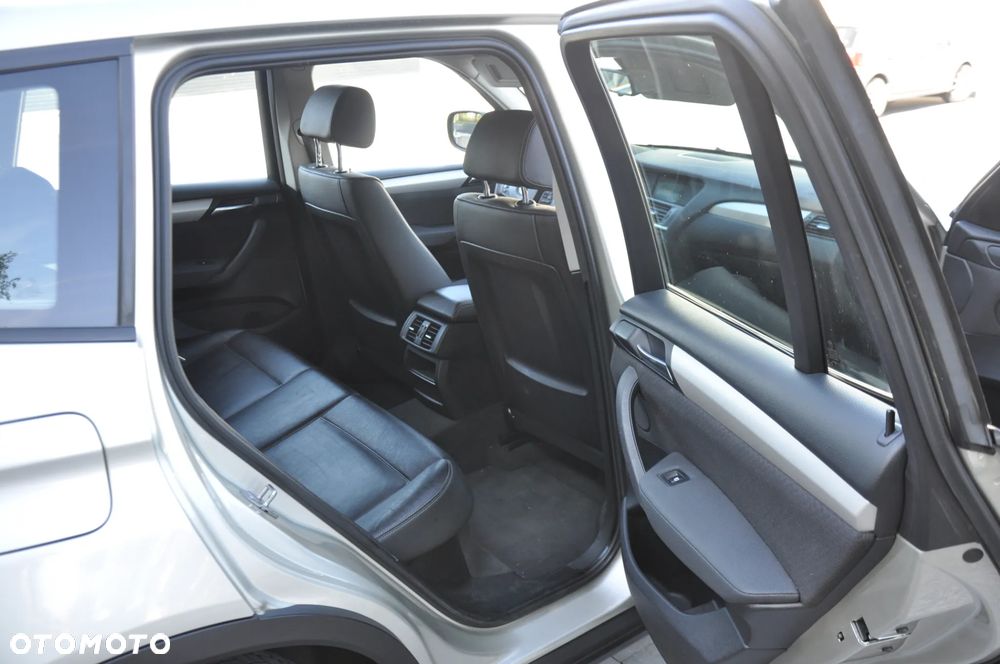 BMW X3 xDrive20d - 16
