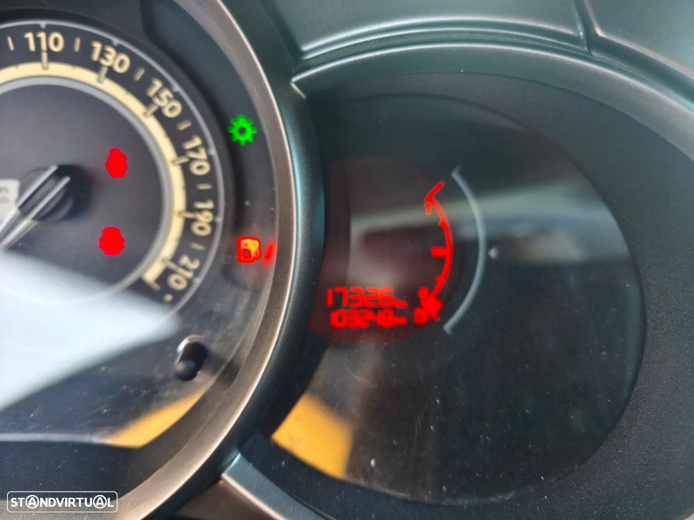 Citroën C3 1.2 PureTech Shine - 10