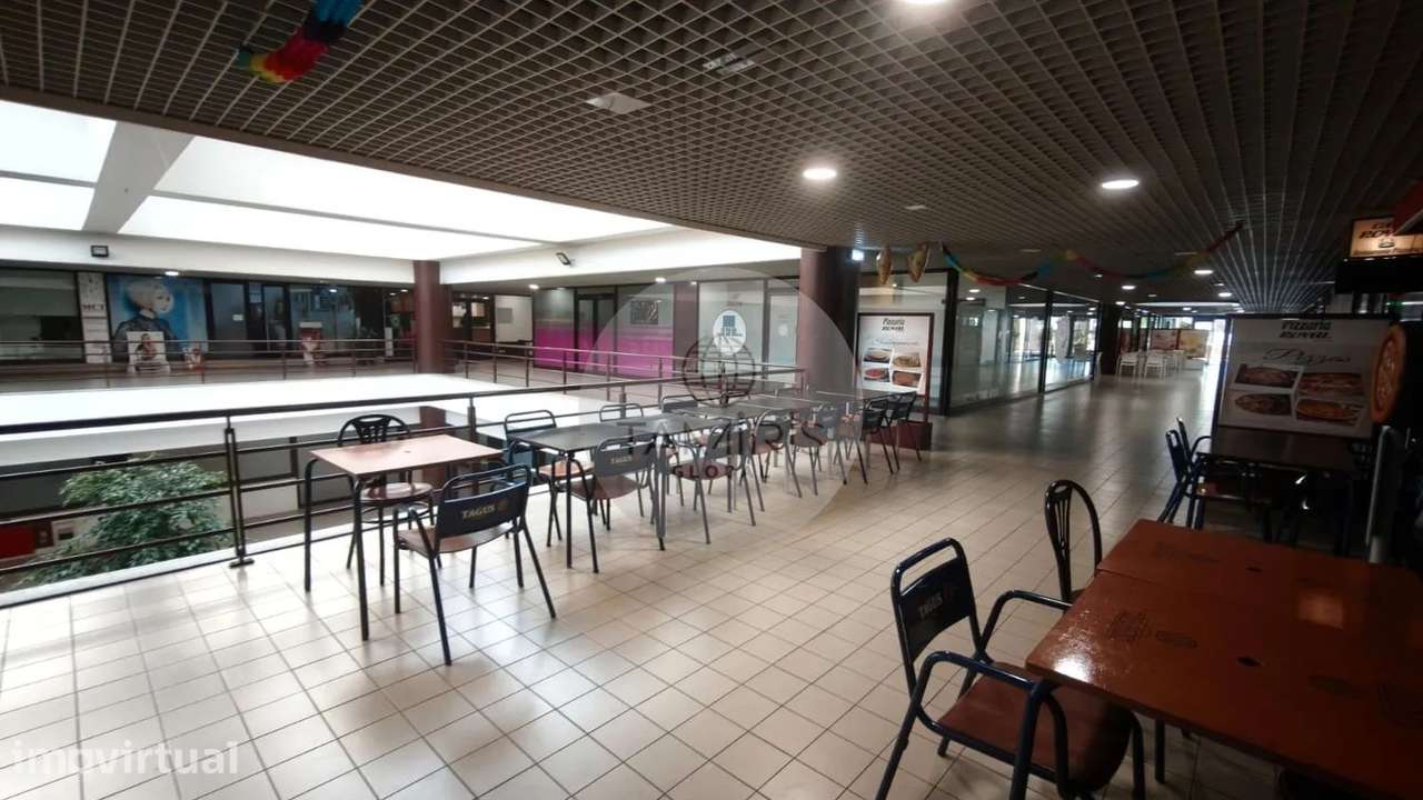 Excelente Espaço Comercial com 163 m² no Coração de Vila Nova de Gaia - Grande imagem: 3/22