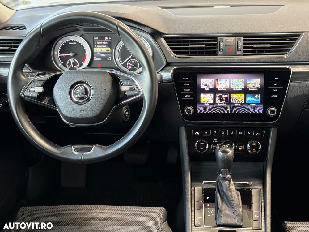 Skoda Superb 2.0 TDI DSG Sportline - 7
