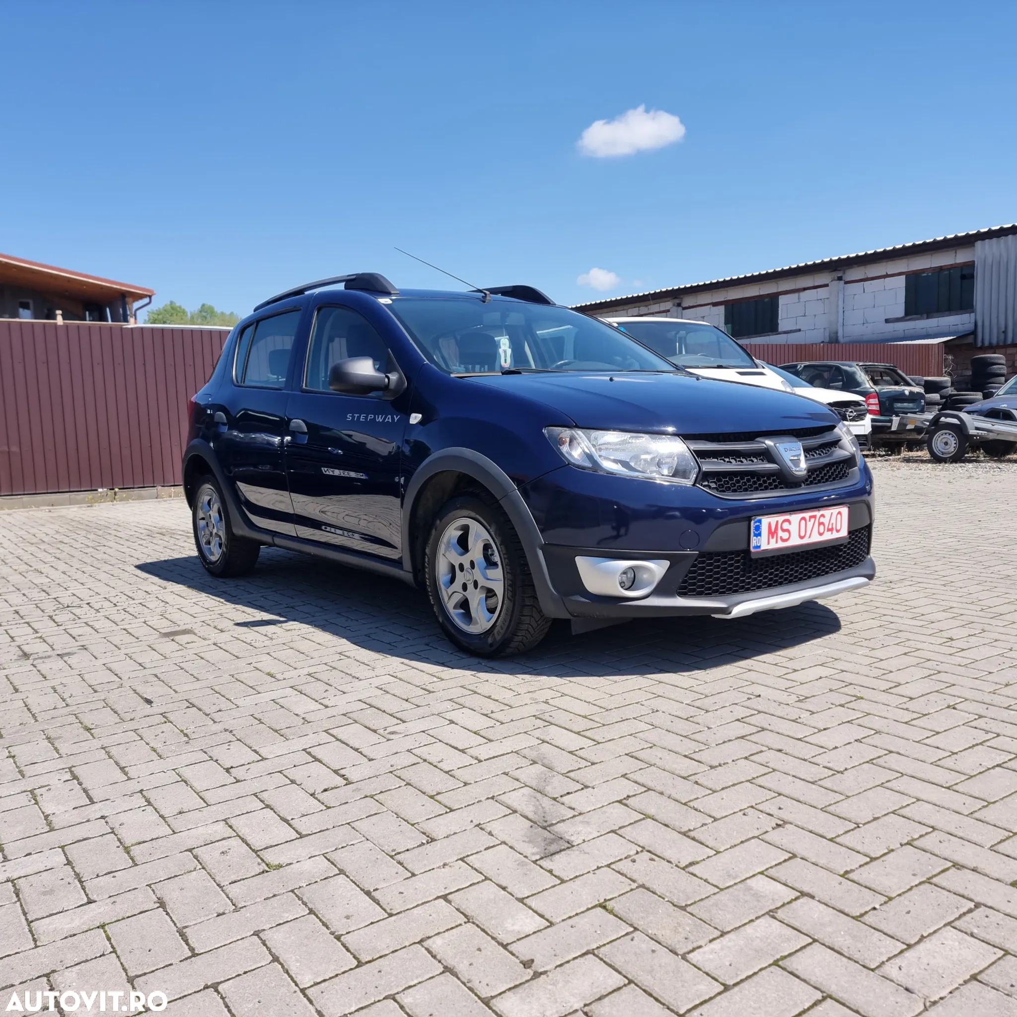 Dacia Sandero 1.2 16V 75 Laureate - 2