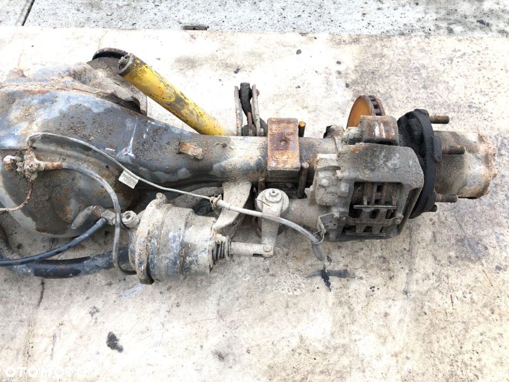 MOST DYFER TYŁ  MERCEDES-BENZ 614D  38/13 - 6