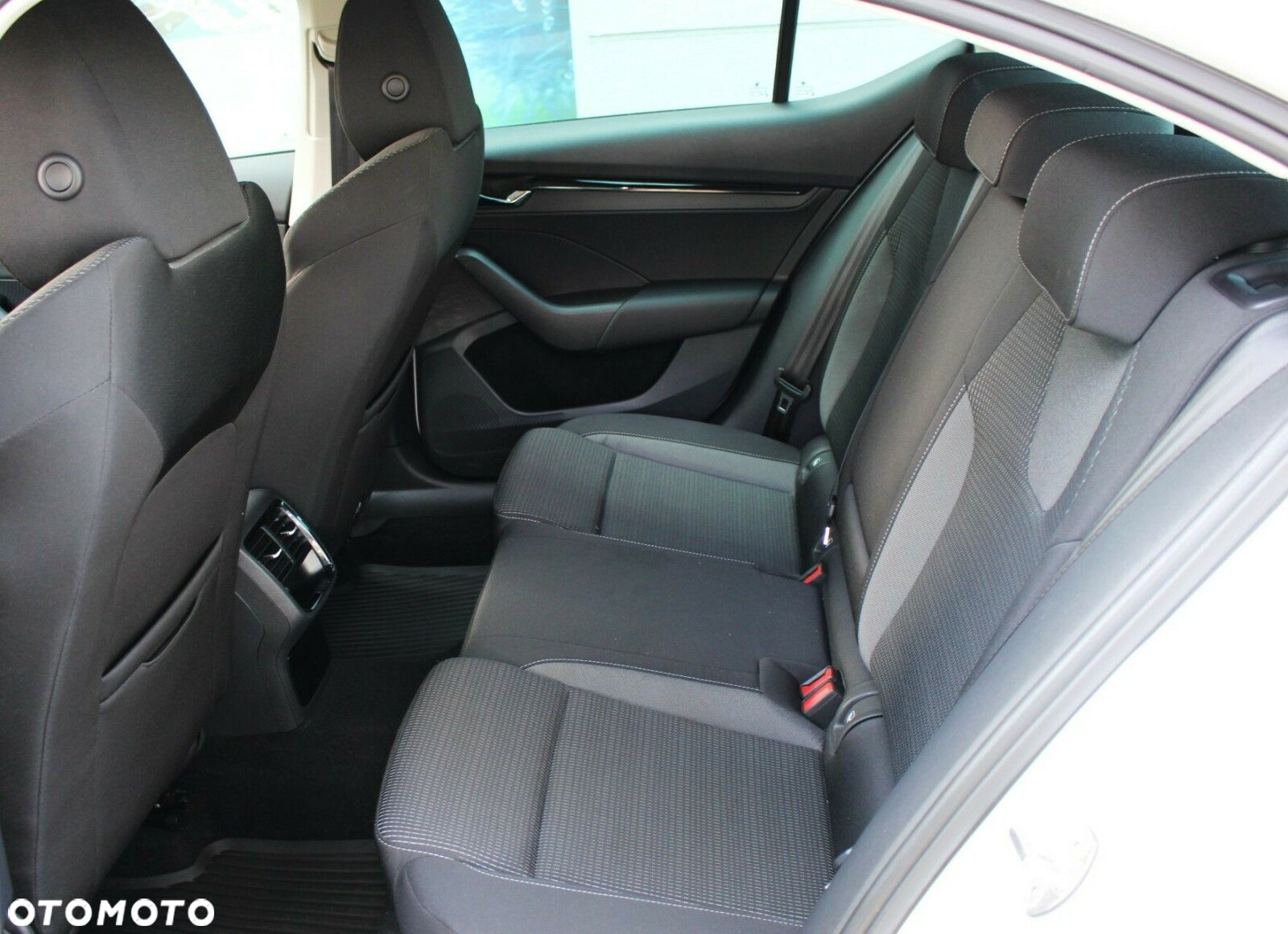 Skoda Octavia 1.5 TSI ACT Ambition - 15