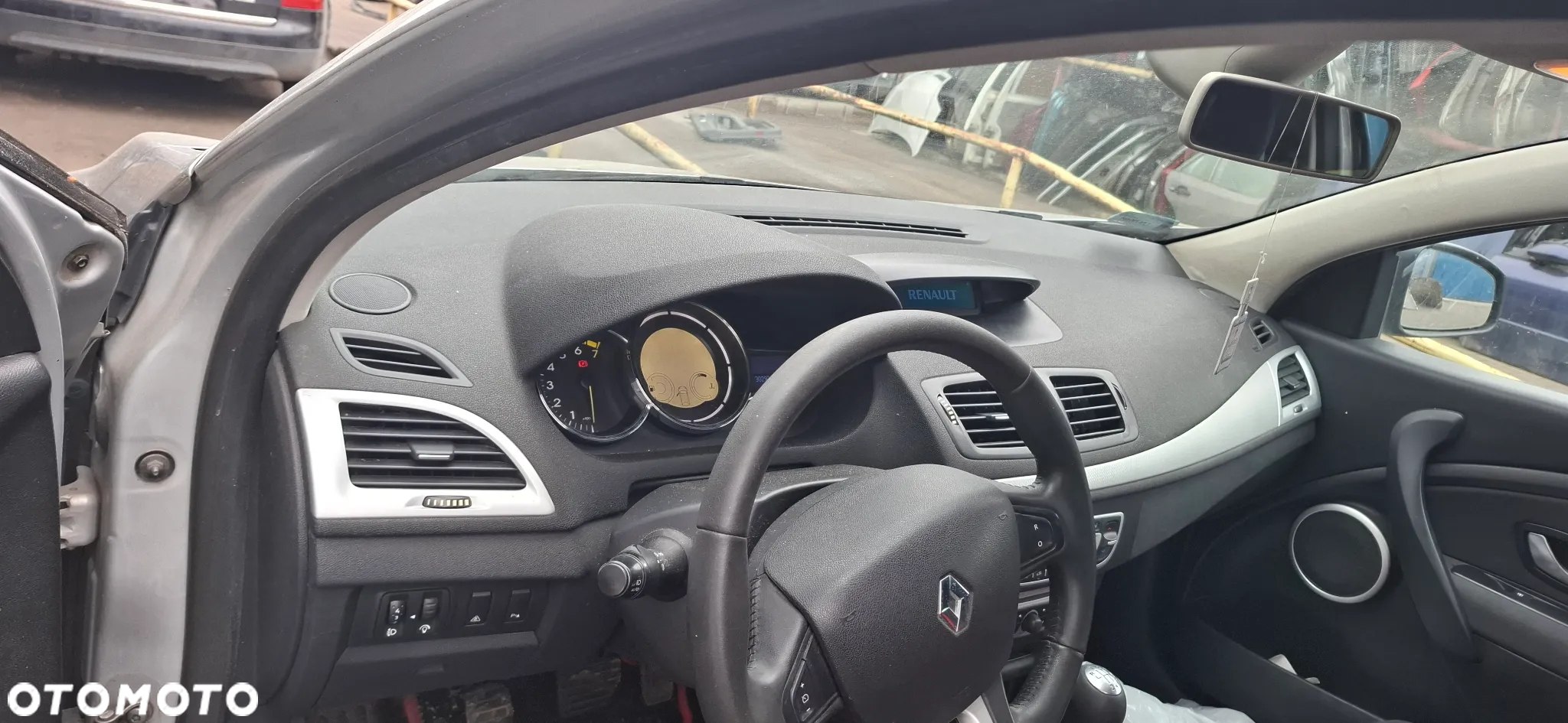 Renault MEGANE III Coupe 1,4 b  kod silnika H4J 700 na części - 18