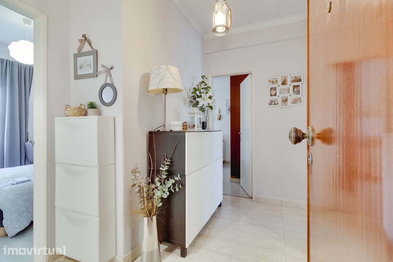 APARTAMENTO T3 | 2 WC'S | ELEVADOR | ARRECADAÇÃO | FALAGUEIRA - Grande imagem: 4/29
