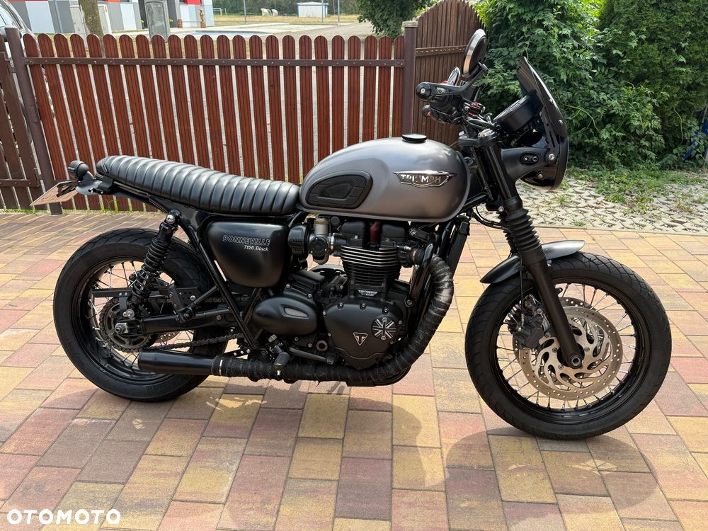 Triumph Bonneville - 3
