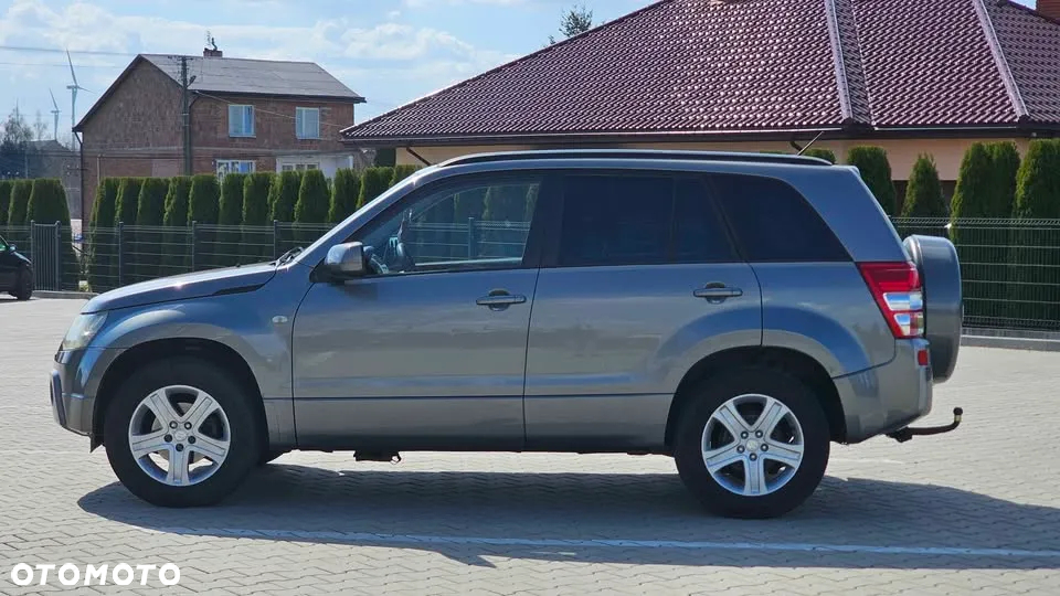 Suzuki Grand Vitara 2.0 - 6