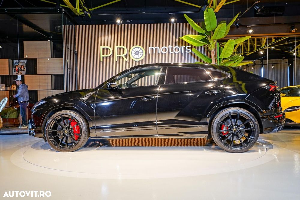 Lamborghini URUS - 25