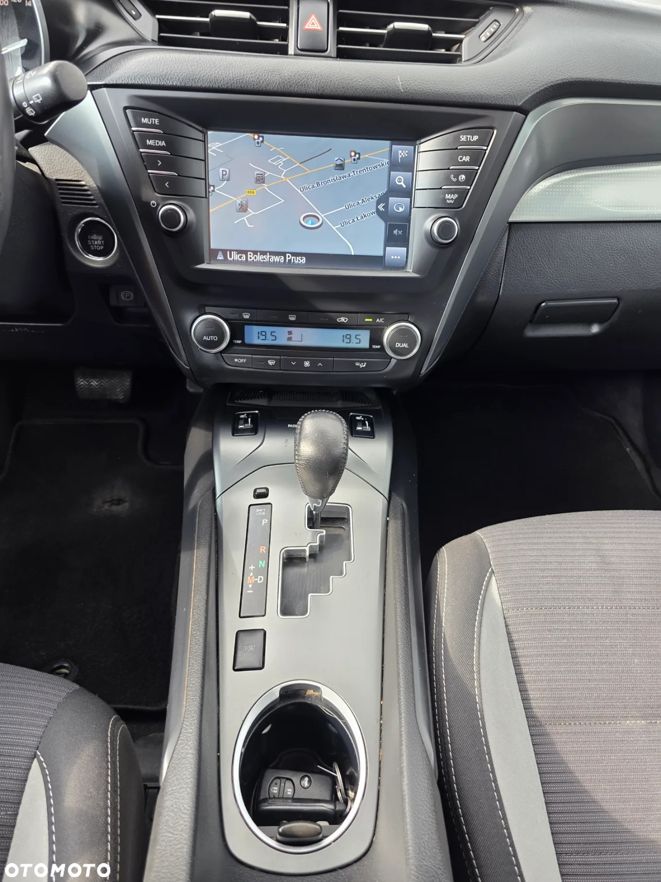 Toyota Avensis Touring Sports 1.8 Multidrive S Comfort - 30