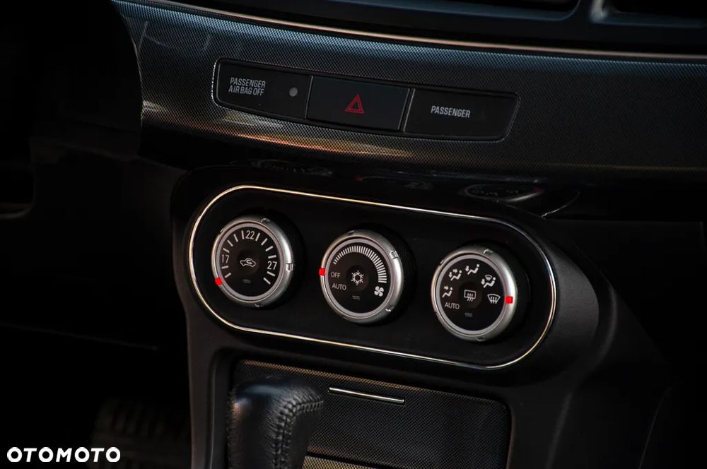Mitsubishi Lancer 1.8 CVT Intense - 9