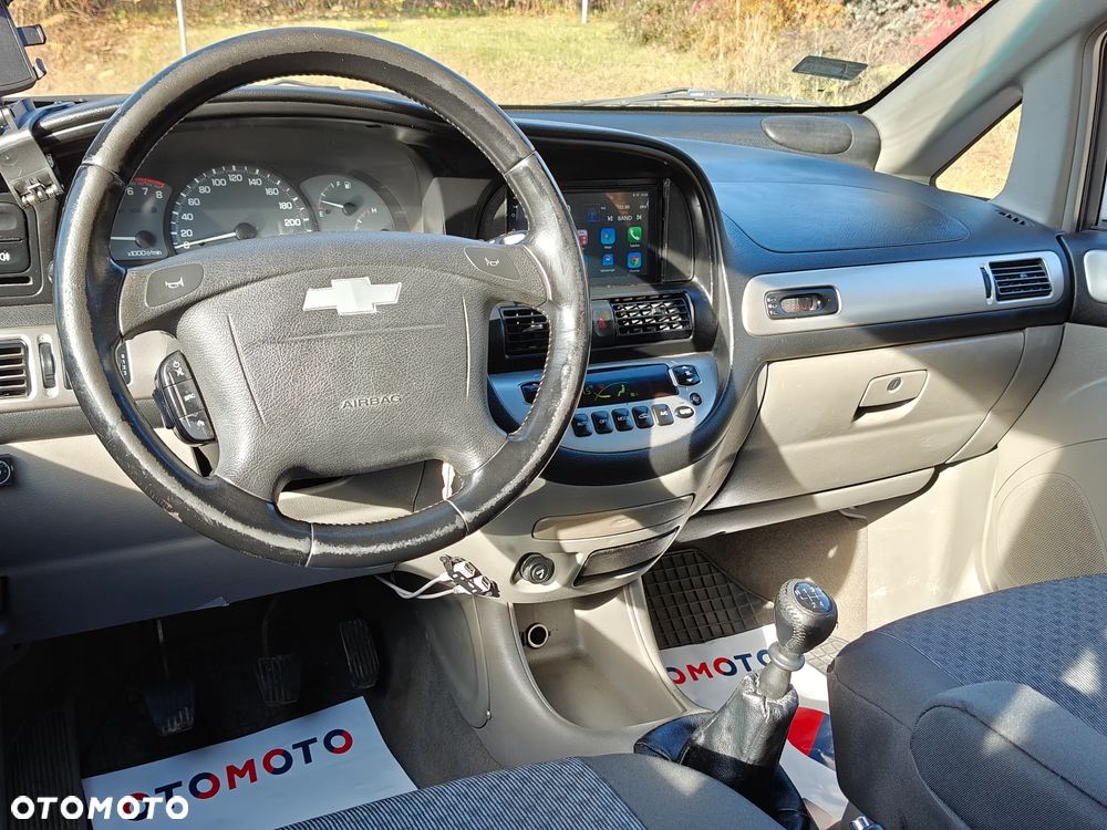 Chevrolet Rezzo 1.6 SE - 9