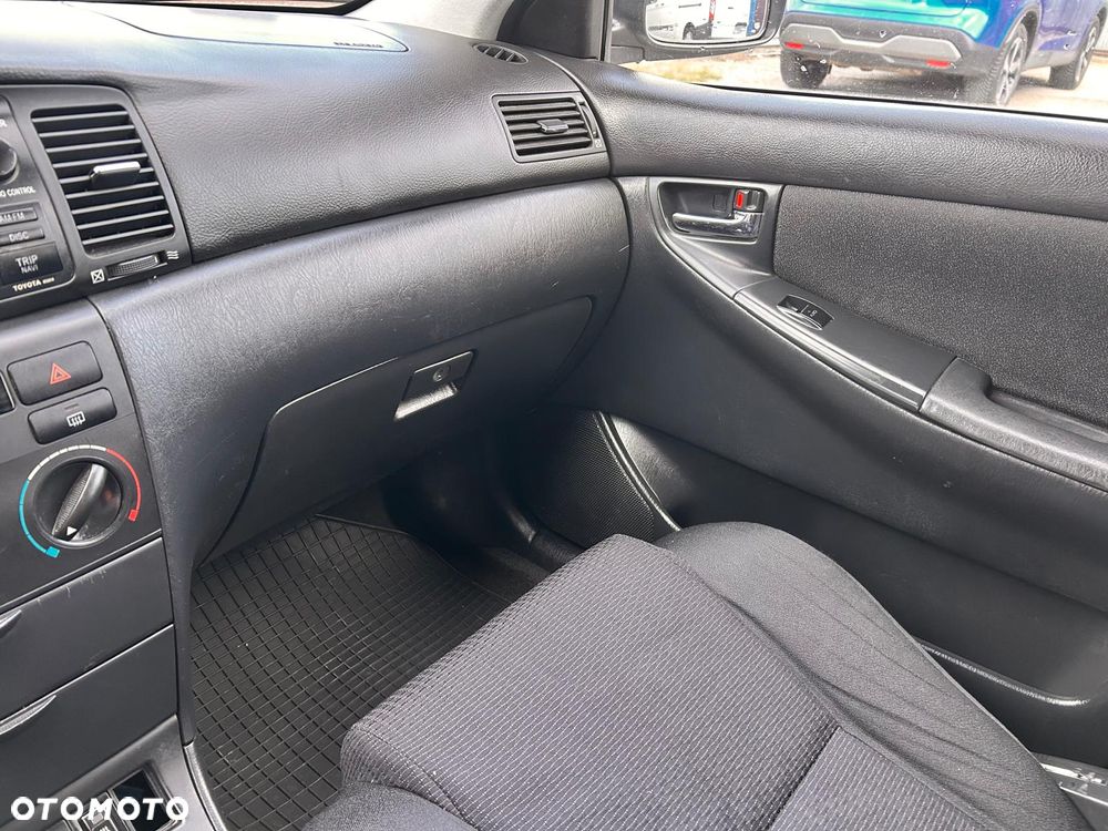 Toyota Corolla 1.4 D-4D Dynamic - 5