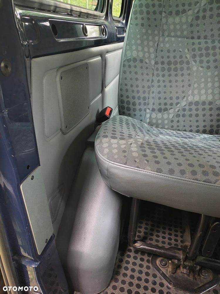 Ford Transit - 11