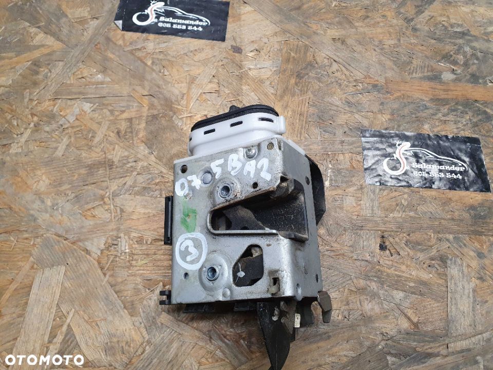 Zamek  8D0839015A 8D0839016A Drzwi Lewy Prawy Tylny Tyl Audi A4 B5 Sedan Kombi - 2