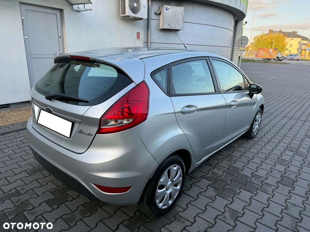 Ford Fiesta - 5