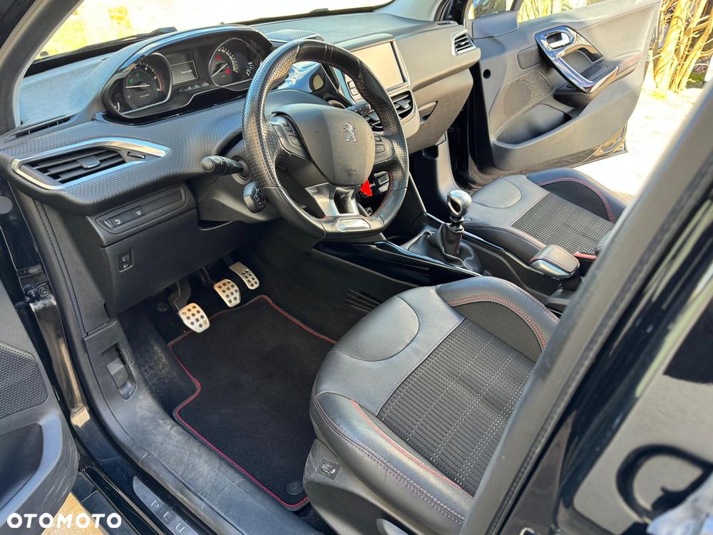 Peugeot 2008 1.6 BlueHDi Allure S&S - 10