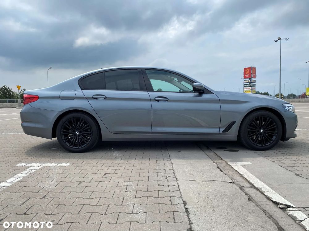 BMW Seria 5 520d Sport Line - 15
