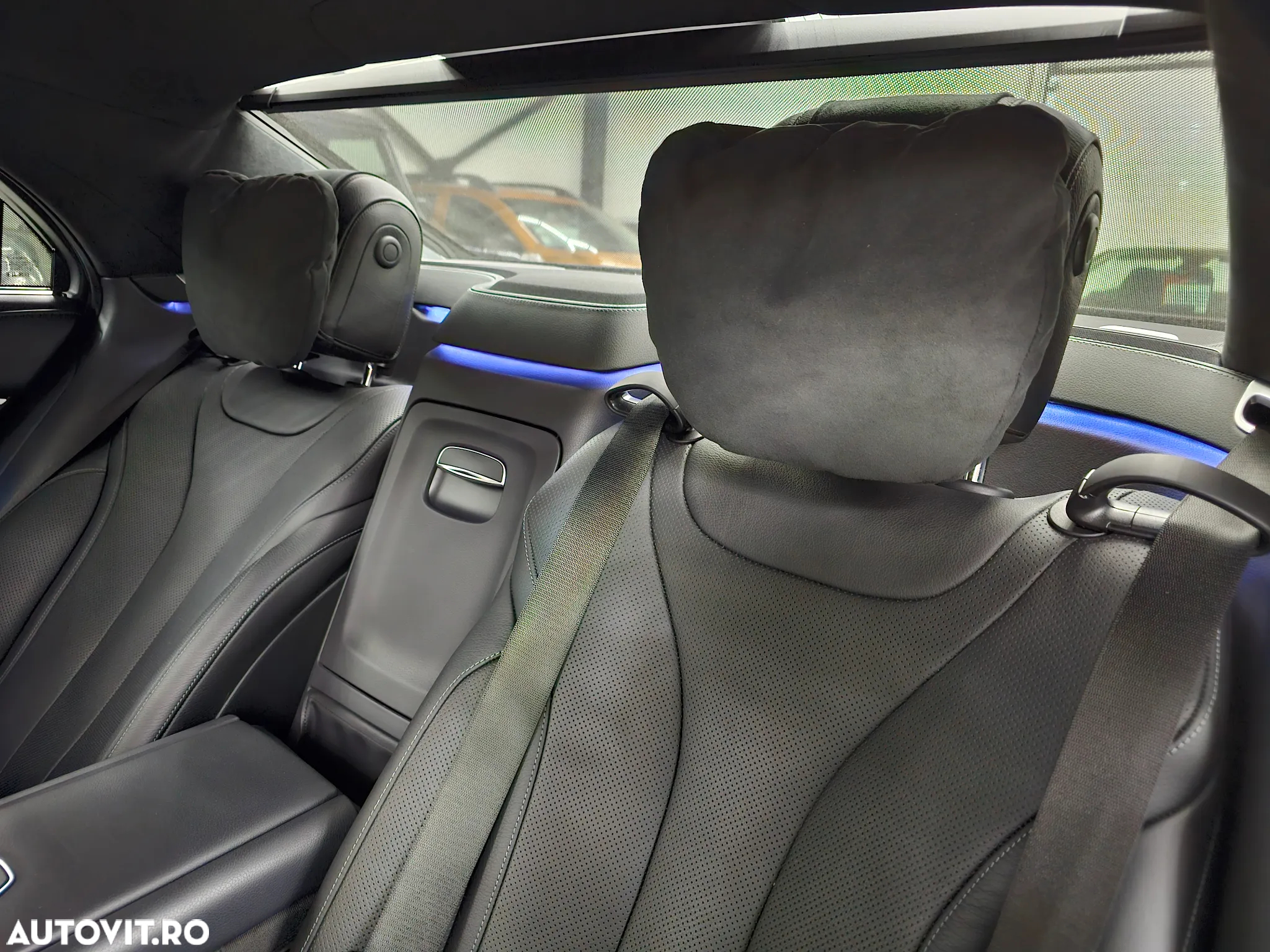 Mercedes-Benz S 560 L 4Matic 9G-TRONIC - 17