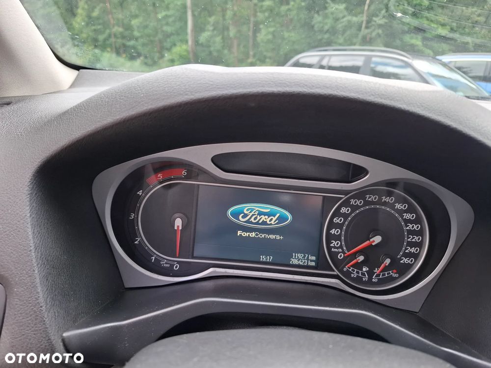 Ford Mondeo 1.8 TDCi Trend - 14