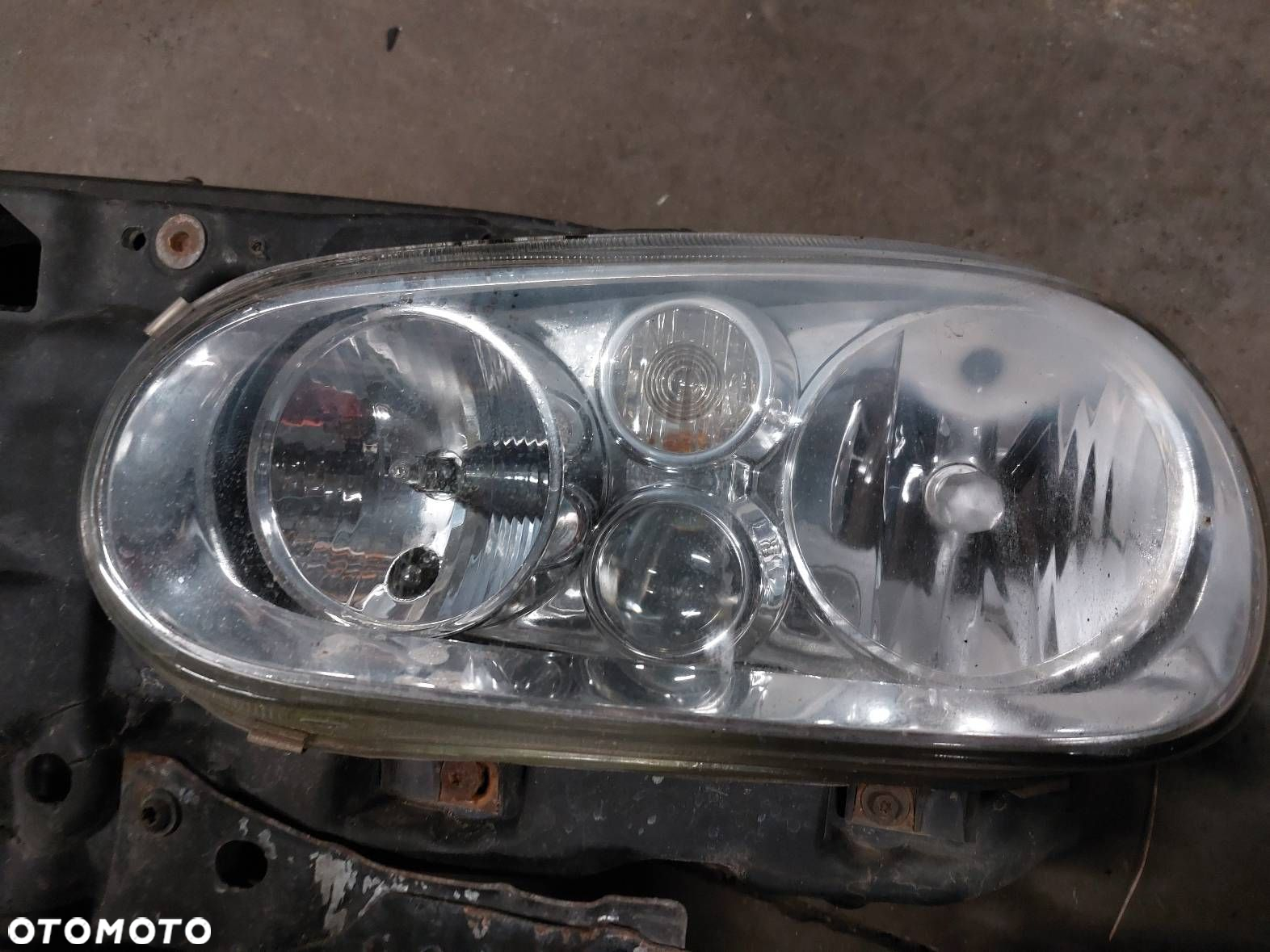 WZMOCNIENIE CZOŁOWE CHŁODNICE WENTYLATORY LAMPY VOLKSWAGEN GOLF IV - 4