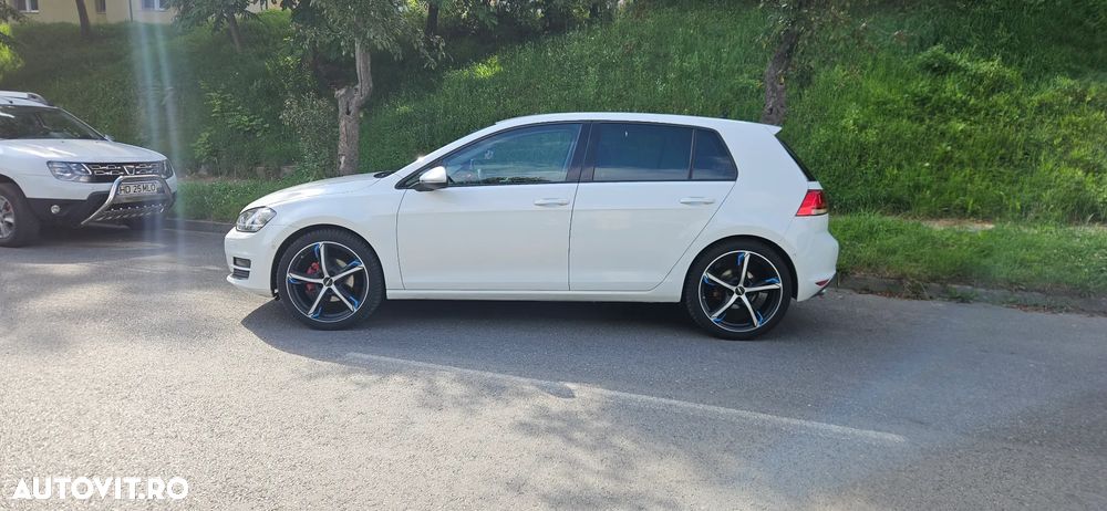 Volkswagen Golf 2.0 TDI BlueMotion Technology Cup - 3