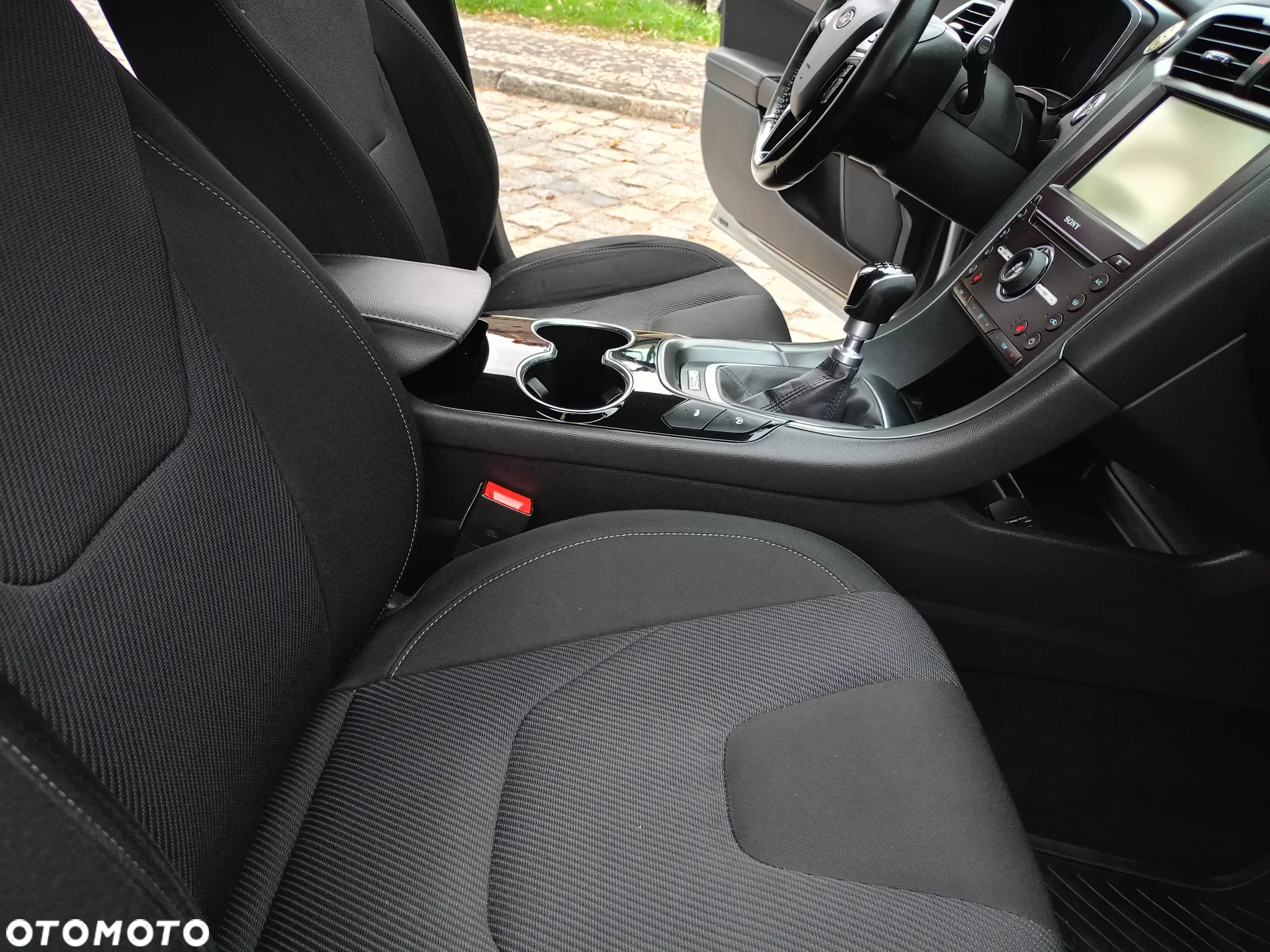 Ford Mondeo 2.0 TDCi Titanium - 18