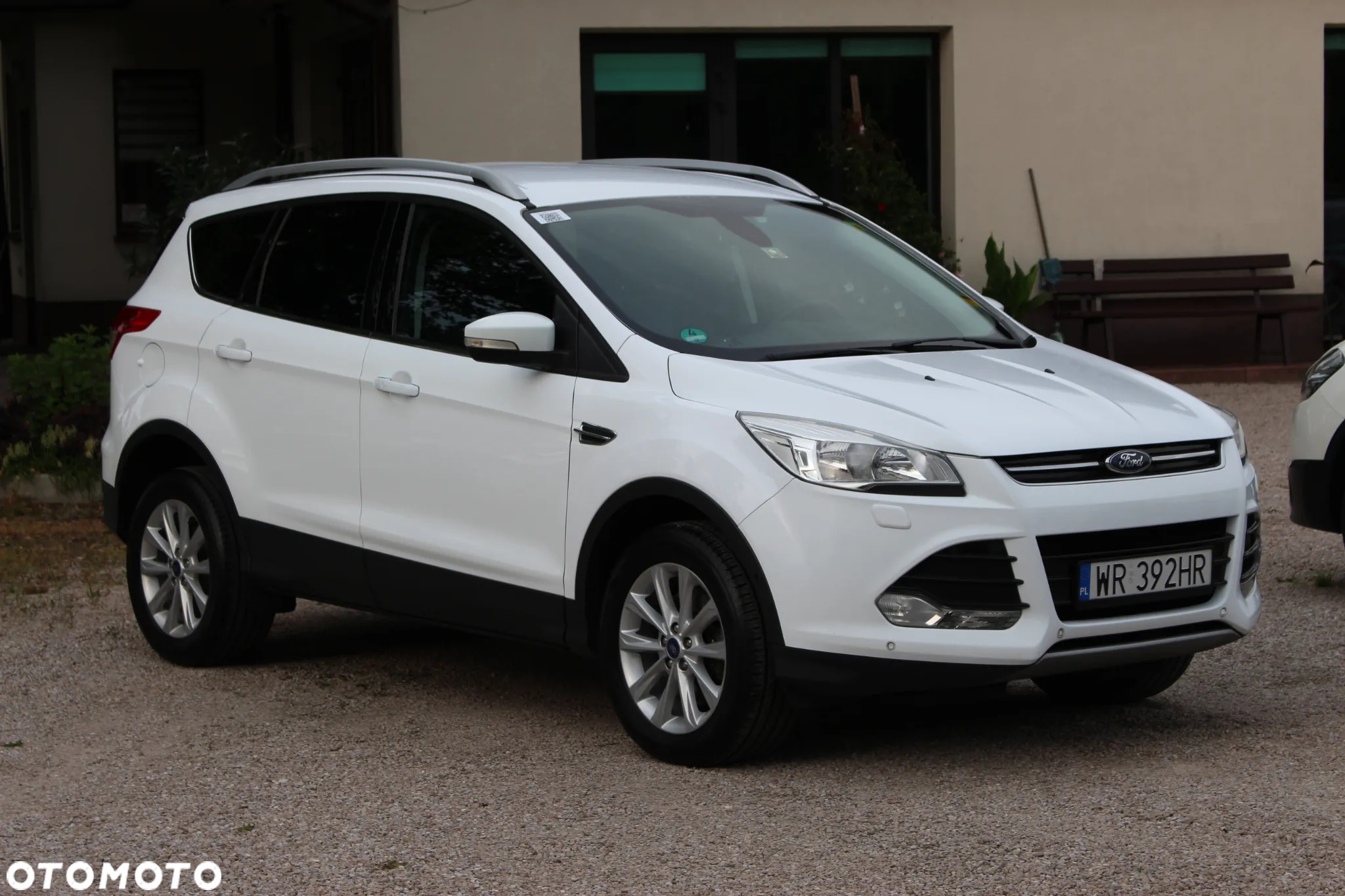 Ford Kuga 2.0 TDCi 2x4 Titanium - 6