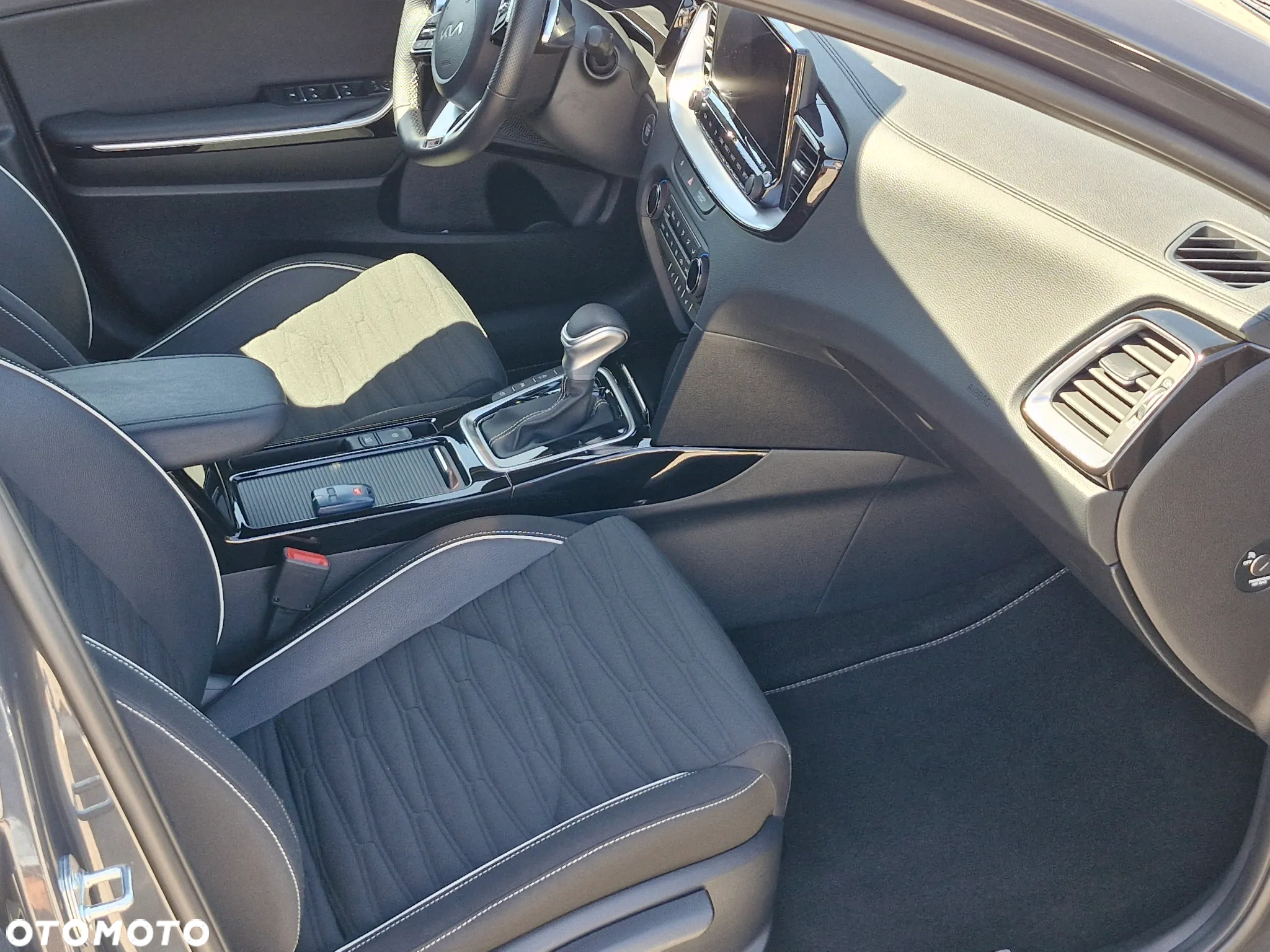 Kia Ceed 1.5 T-GDI GT-Line DCT - 13