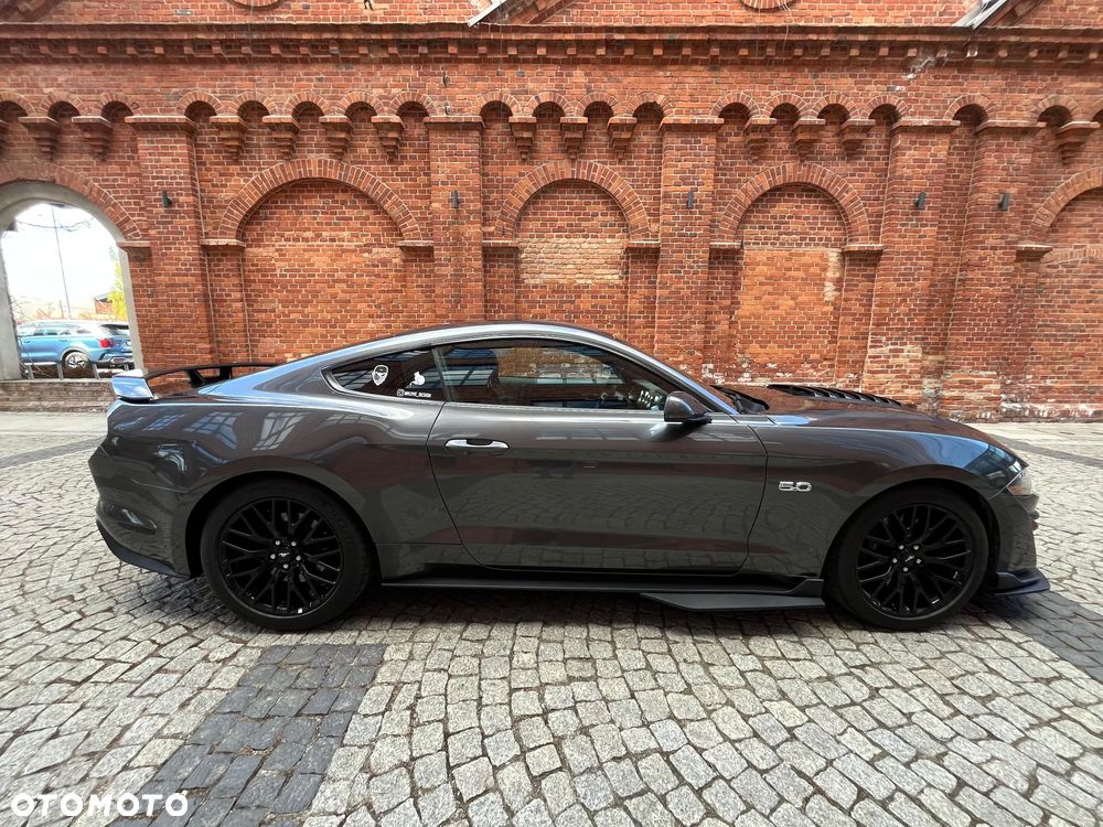 Ford Mustang - 6