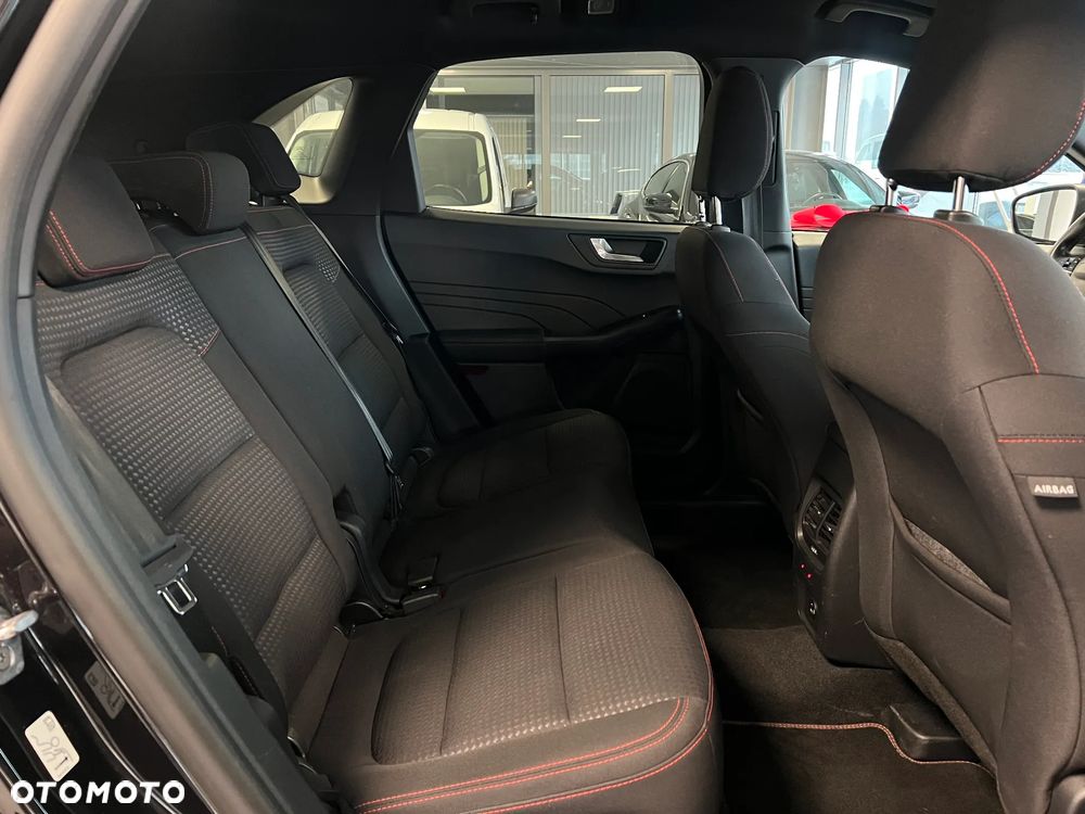 Ford Kuga 2.5P PHEV FWD ST-Line - 38