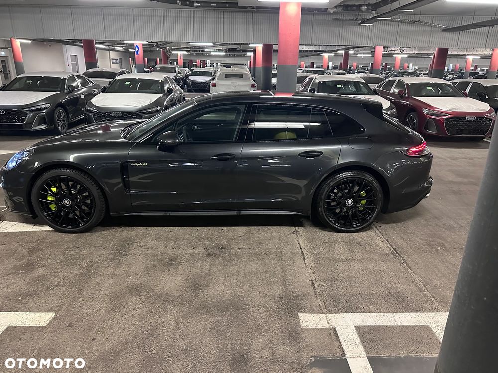 Porsche Panamera - 16