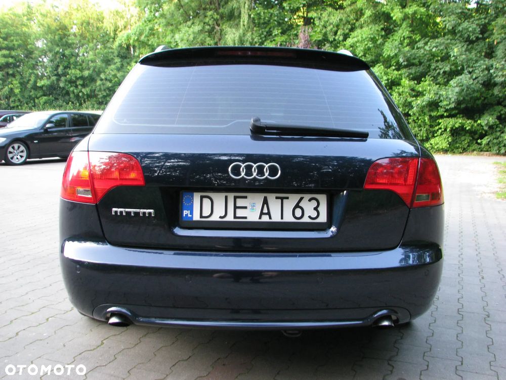 Audi A4 Avant 2.0 TDI DPF - 9