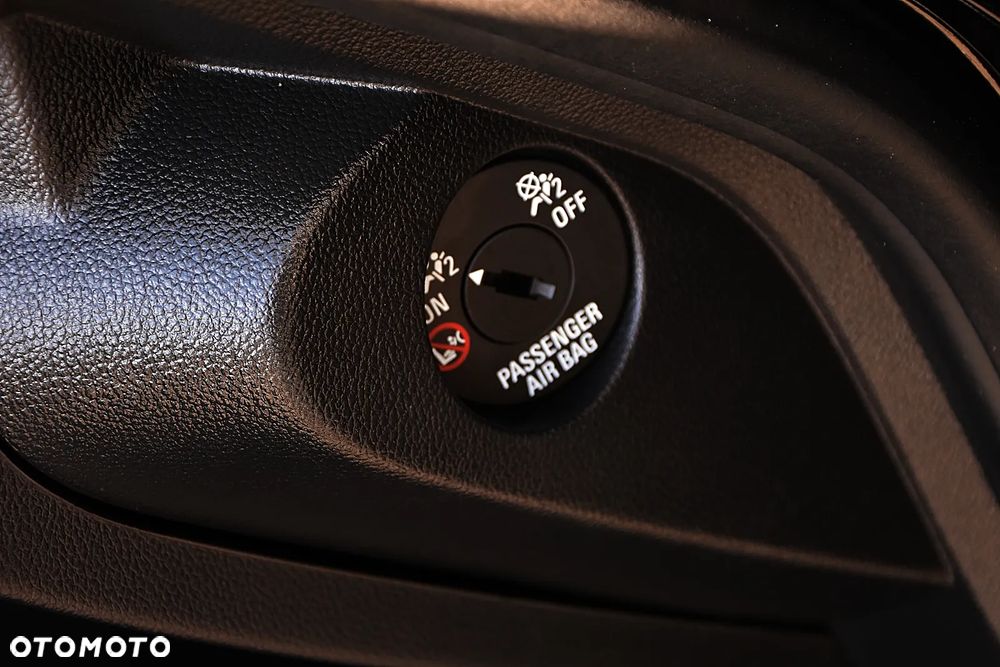 Opel Astra 1.4 T Cosmo EU6 - 29