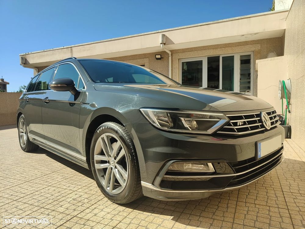 VW Passat Variant 2.0 TDI R-Line DSG - 1