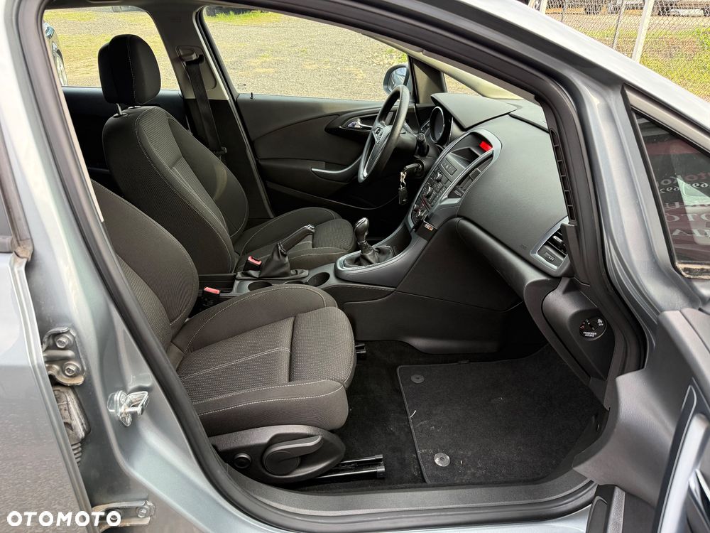 Opel Astra - 16