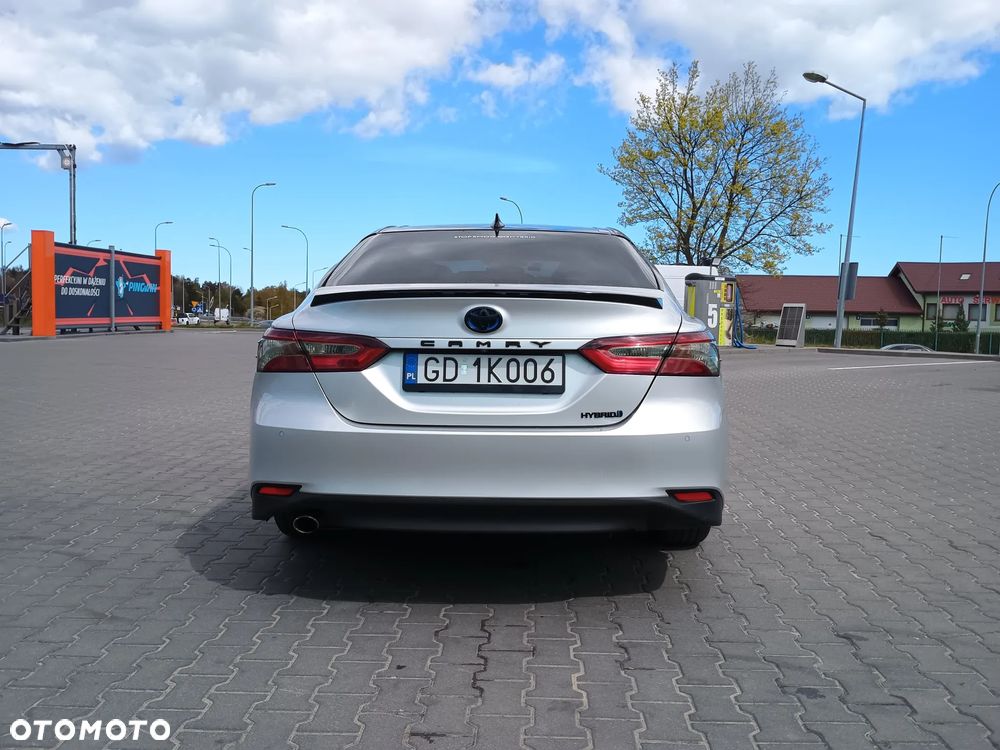 Toyota Camry 2.5 Hybrid Comfort CVT - 6